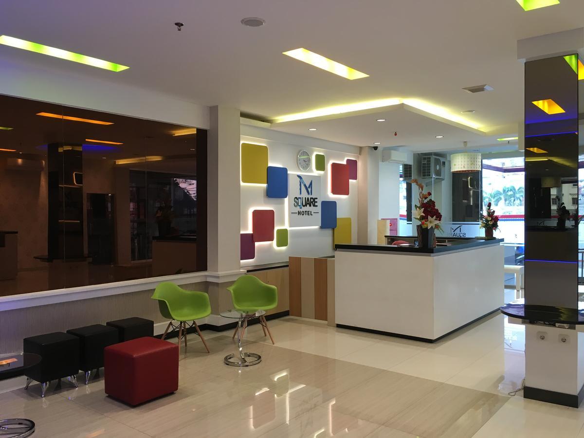 Hotel Msquare Palembang Extérieur photo