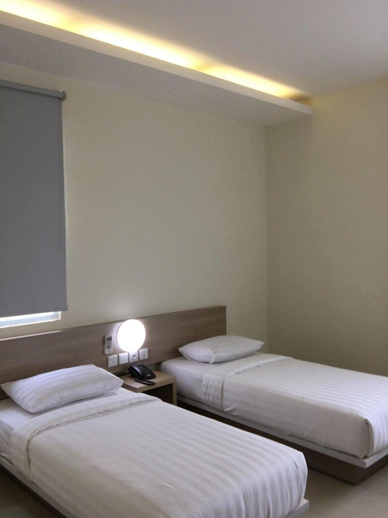 Hotel Msquare Palembang Extérieur photo