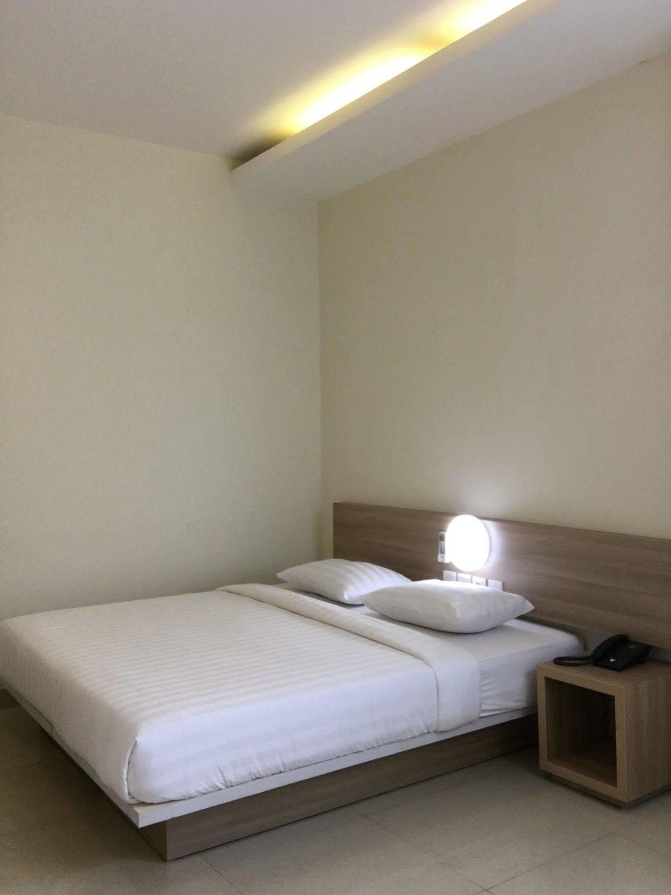 Hotel Msquare Palembang Extérieur photo