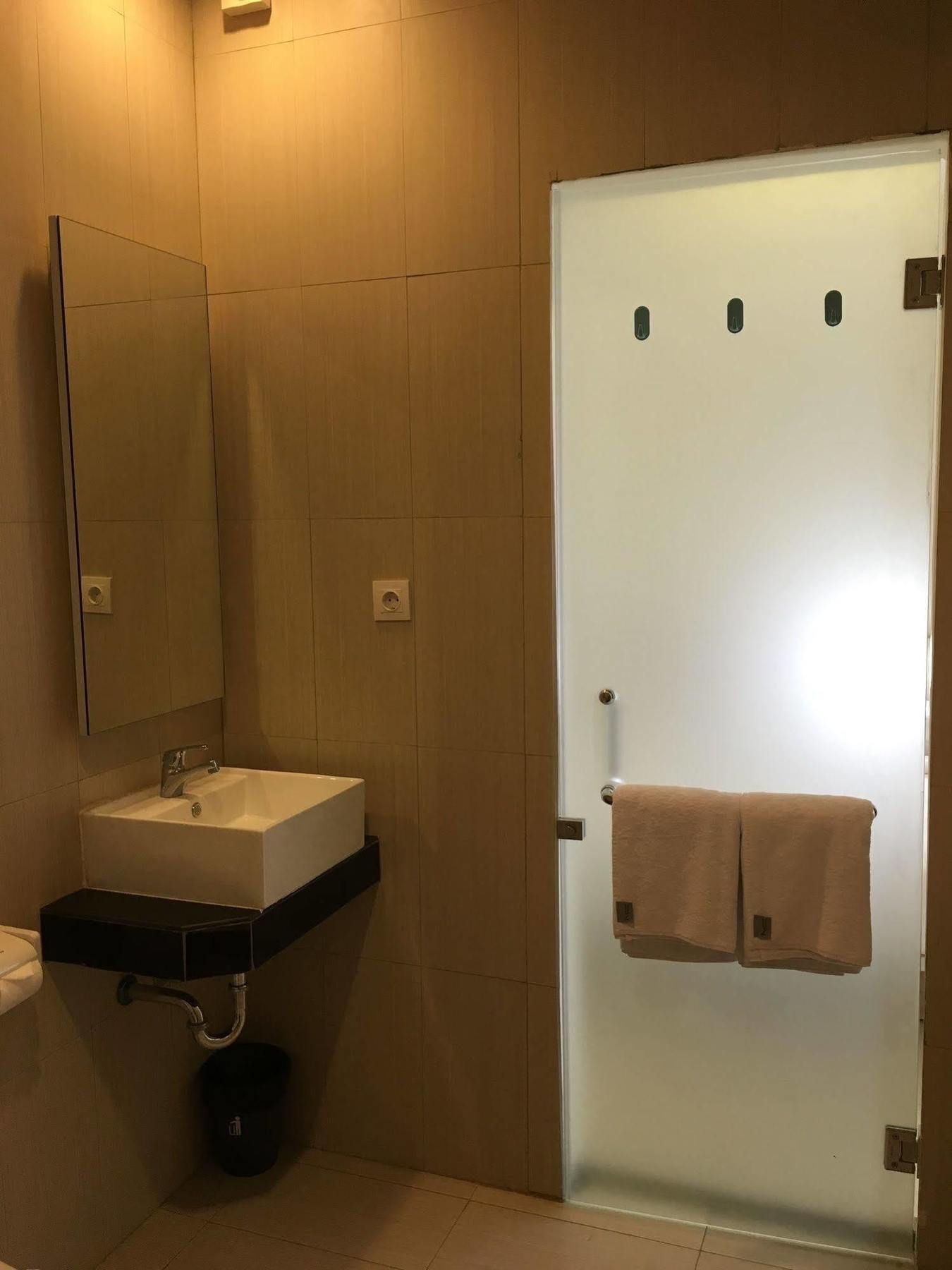 Hotel Msquare Palembang Extérieur photo